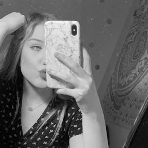 Meet your Posher, Addison